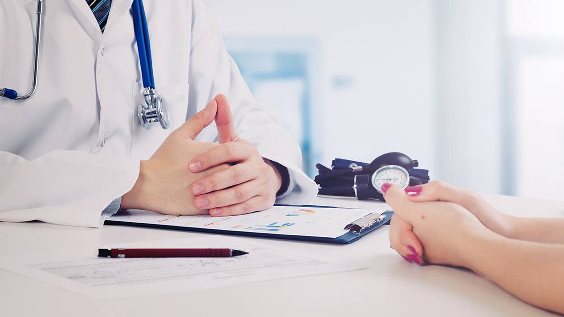 Первичный приём врача-дерматовенеролога со скидкой 35 %